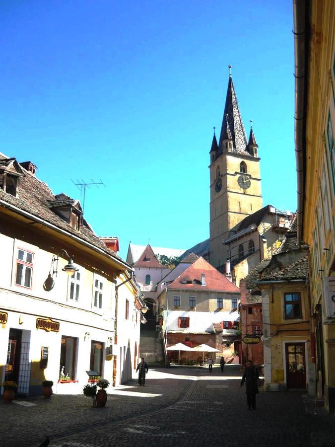 Crown Jewels Centre Sibiu 아파트 외부 사진